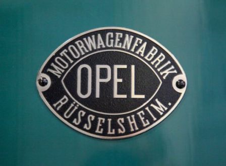 opel_motorwagenfabrik_russelsheim_emblem_99.jpg